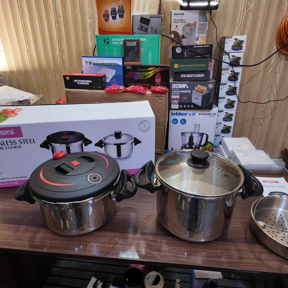 Dessini 6 & 8L Pressure Cooker - Italy Lot