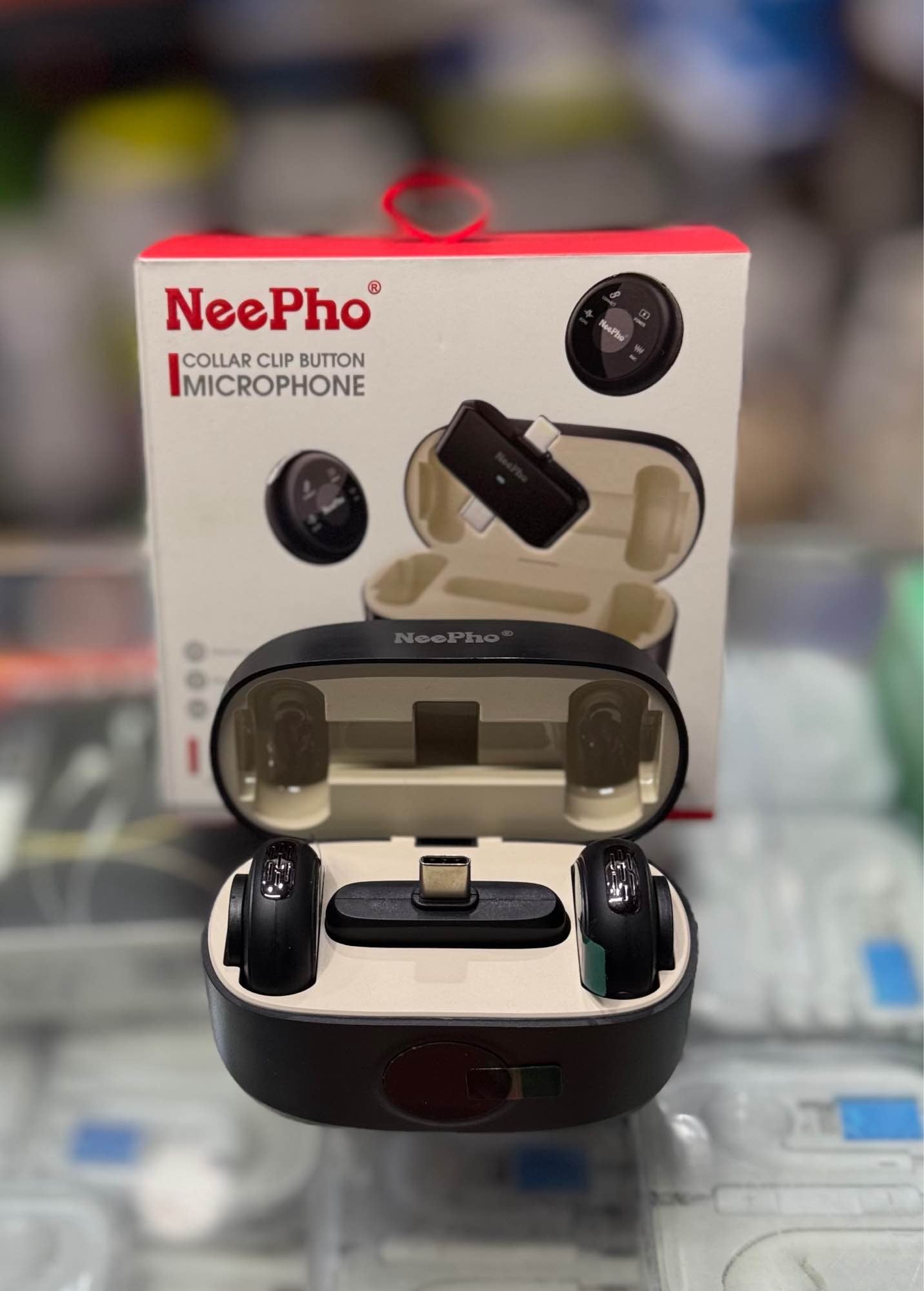 Neepho Collar Clip Magnetic Button Wireless Microphone for Type C, Iphone & Android